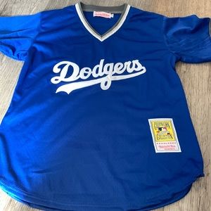 Brand new no tags, dodgers short sleeve shirt